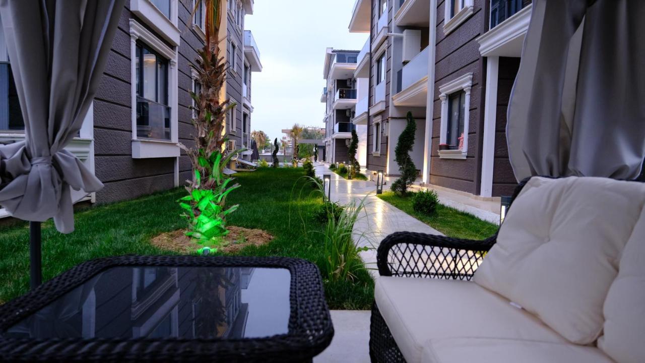 Flower City Suits Aparthotel Yalova  Exterior photo