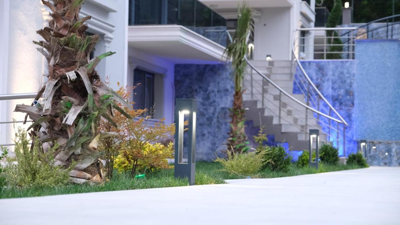 Flower City Suits Aparthotel Yalova  Exterior photo