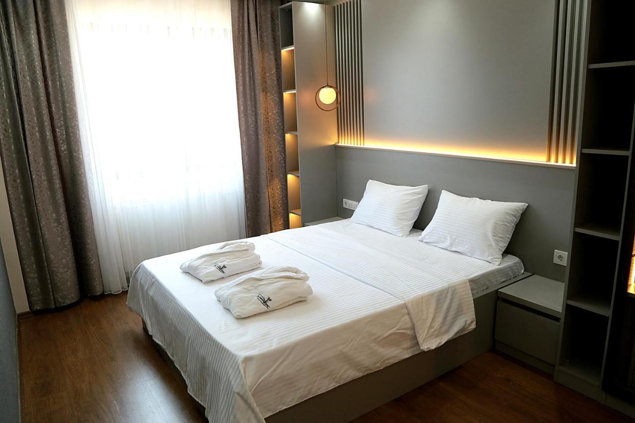 Flower City Suits Aparthotel Yalova  Exterior photo